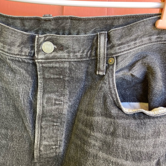 Levi’s black wash 501 jeans - Picture 5 of 6